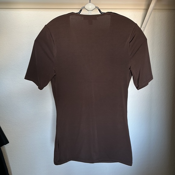NWOT Express Body Contour Double Layer V-neck Tee - Brown - Picture 3 of 8